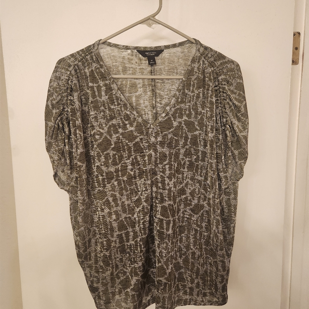 Vera Wang Gray/Green Patterned Blouse